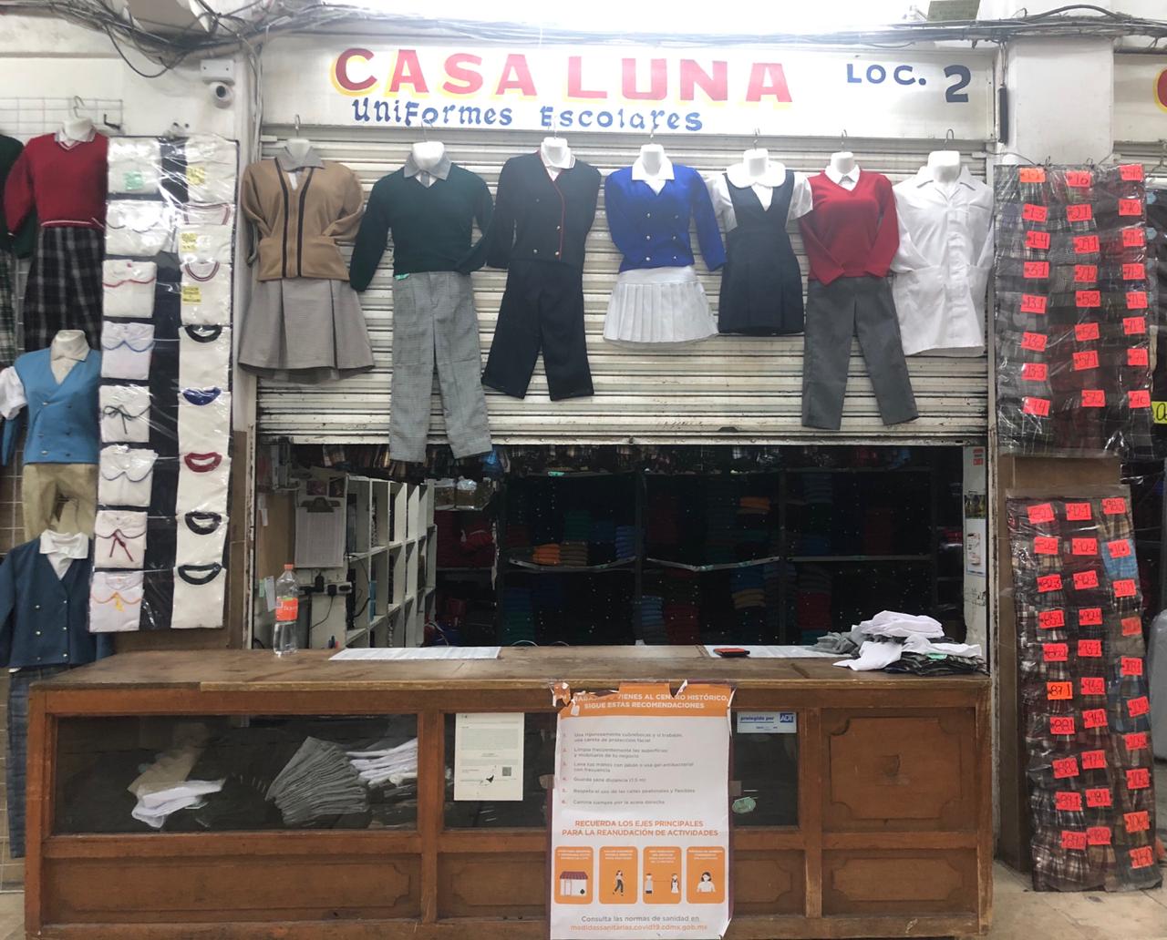 Uniformes Casa Luna